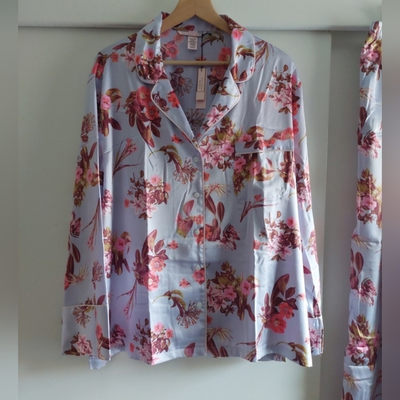 New Victoria's Secret Satin Pajama Set Lavender Floral Pattern XL - Picture 2 of 10